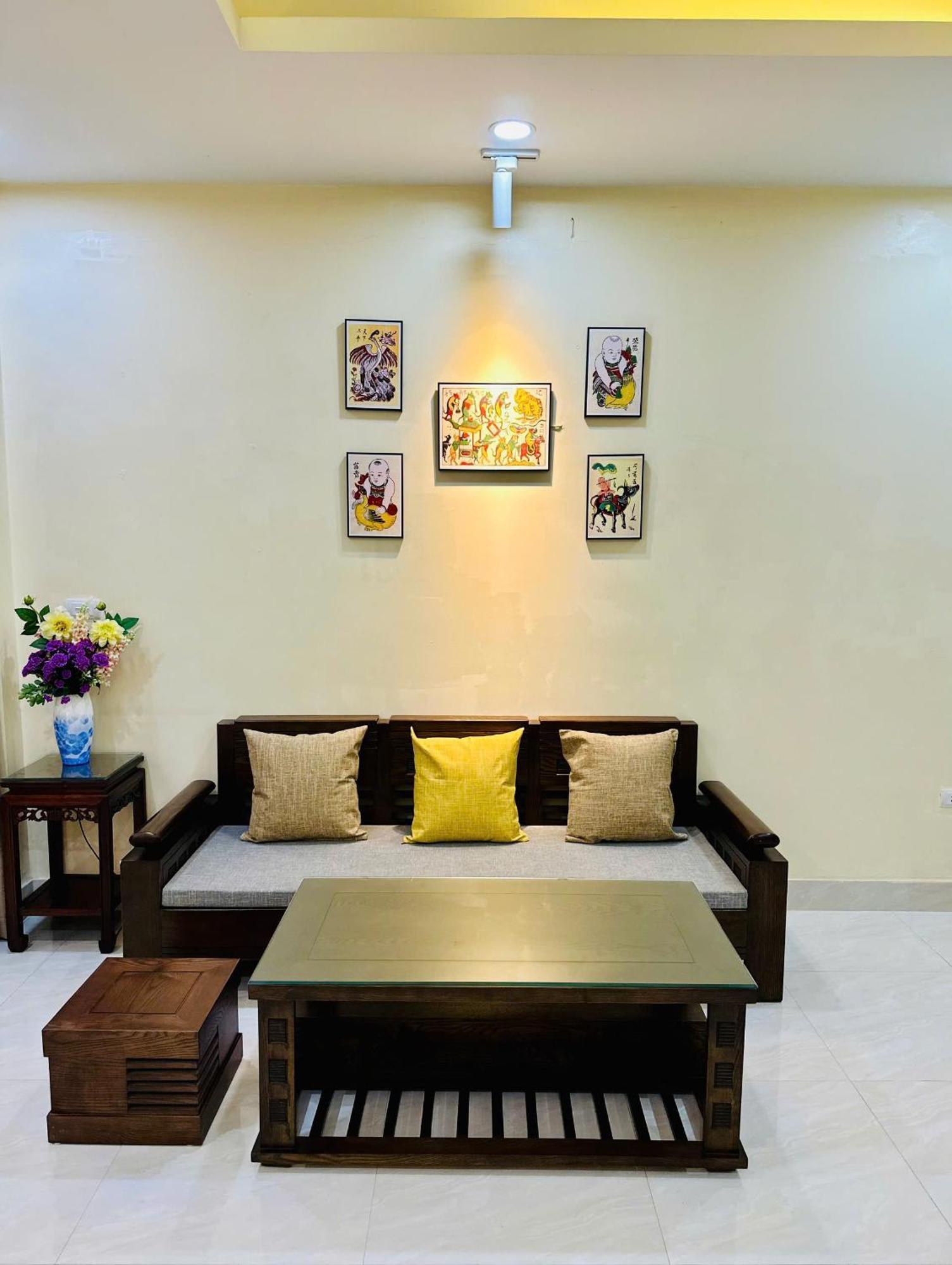 Vietnam Travelers 1 With Cozy Private Balcony *